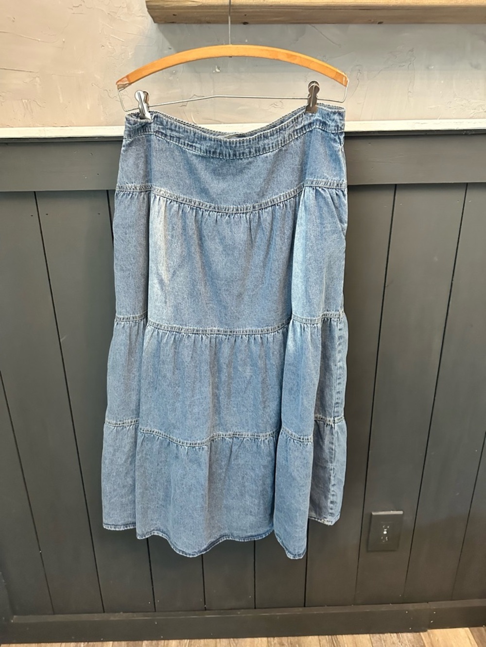 Women's Tiered Ruffle Denim Maxi Skirt Size L High Rise Long Jean Skirt Western - Picture 2 of 11